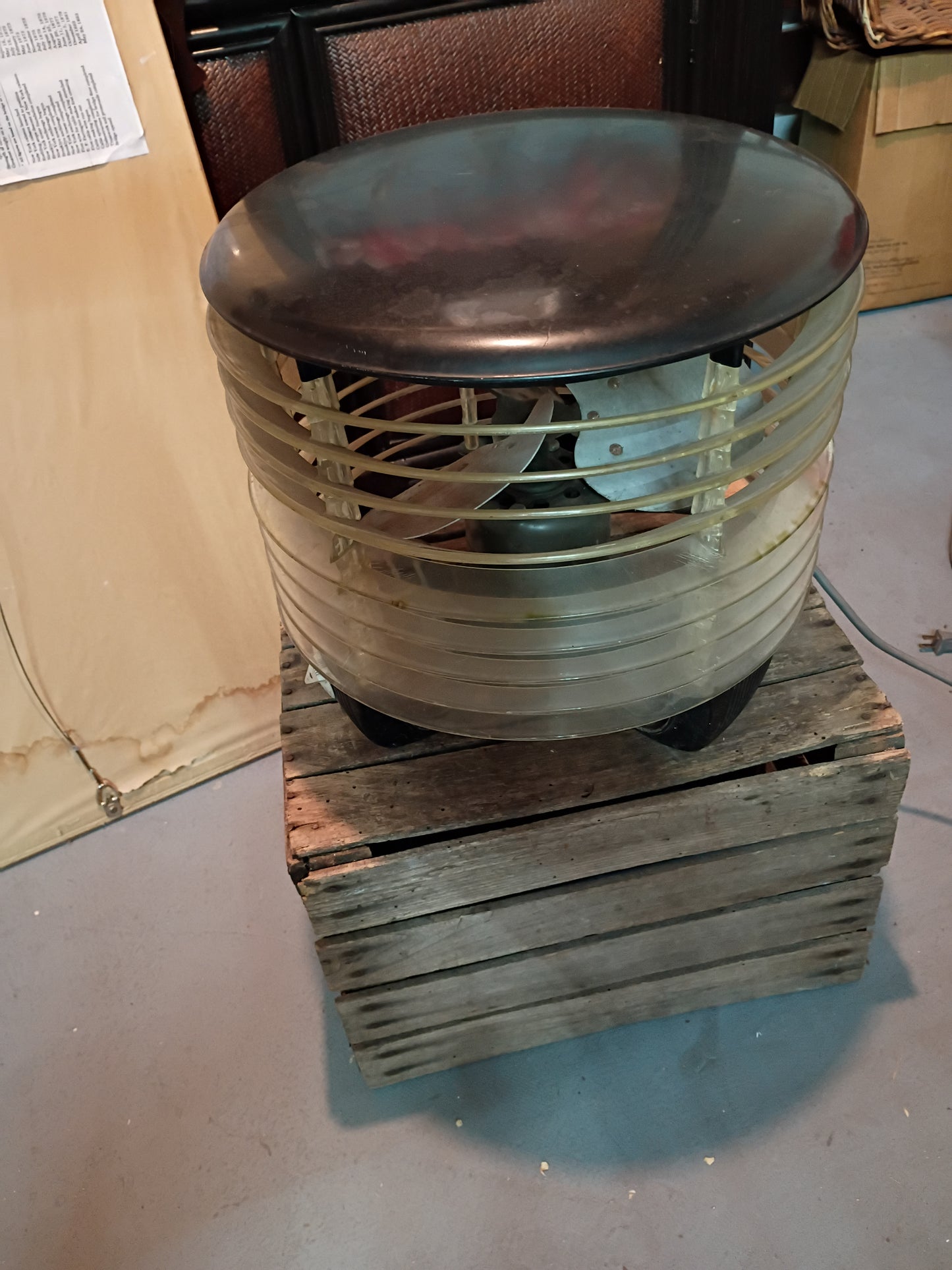 Hassock Floor Fan