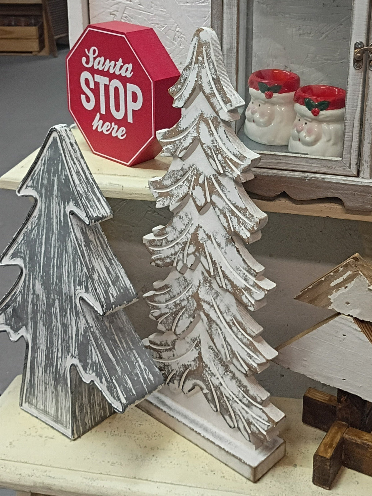 White Wood Xmas Tree